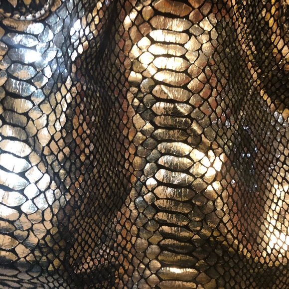 Metallic Sliver Snakeskin Purse - Picture 15 of 17